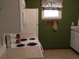 19 S Wilson Ave, Chanute, KS 66720
