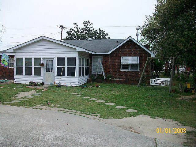 2nd image of 3207 Mike Padgett Hwy