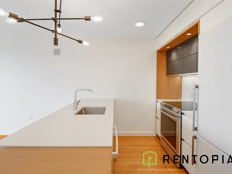 4115 23rd St #4E — Photo 3
