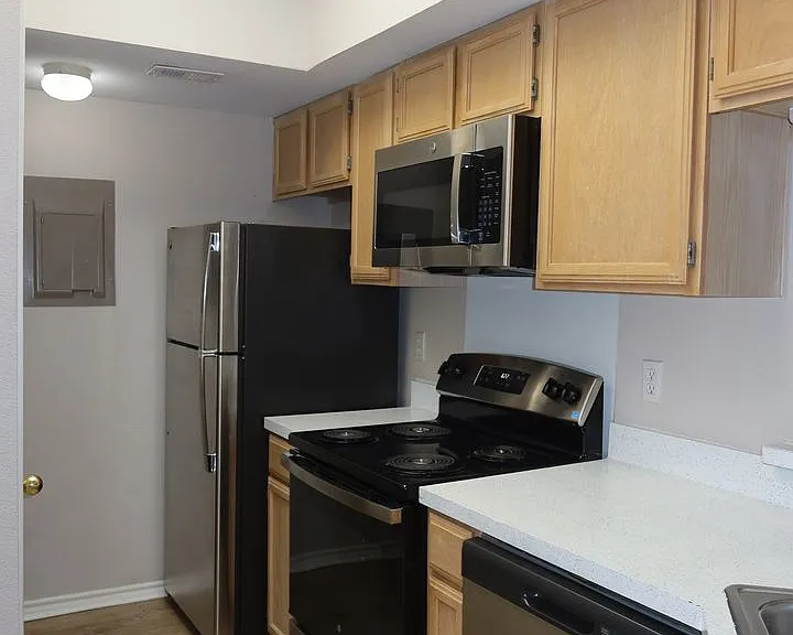 6804 N Capital Of Texas Hwy #825 — Photo 12