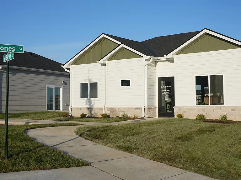 Leasing Office