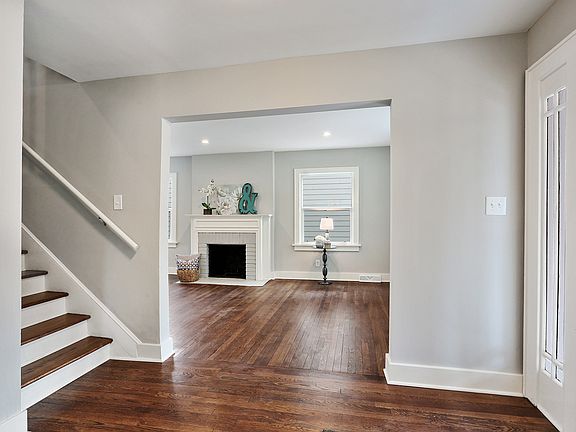5th image of 816 W 72nd St