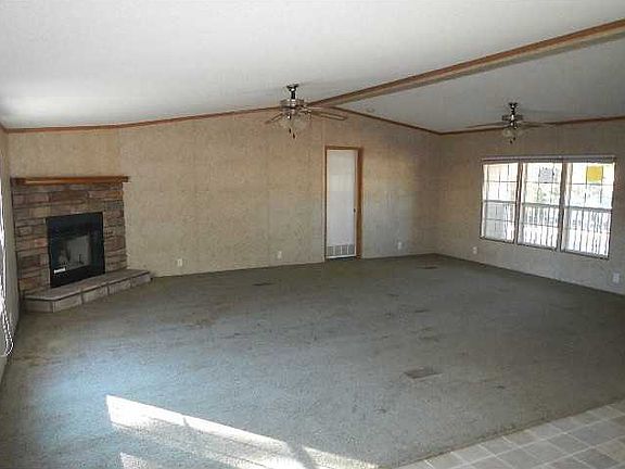 3rd image of 1512 Gray Lake Dr