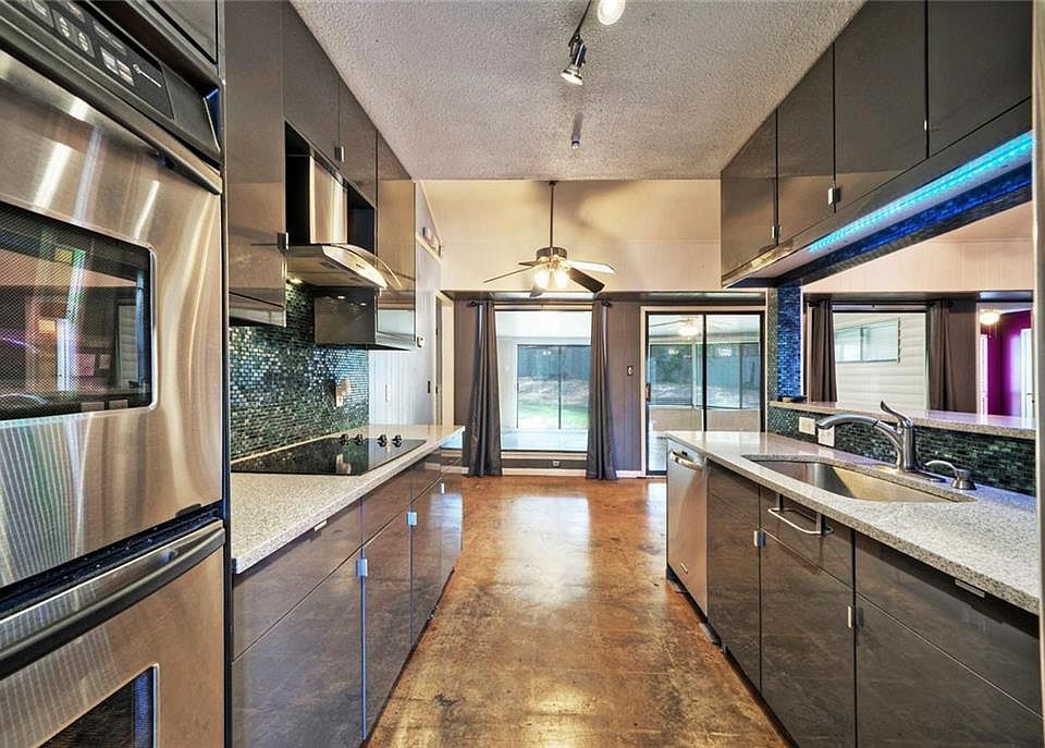 1st image of 7118 Scenic Brook Dr