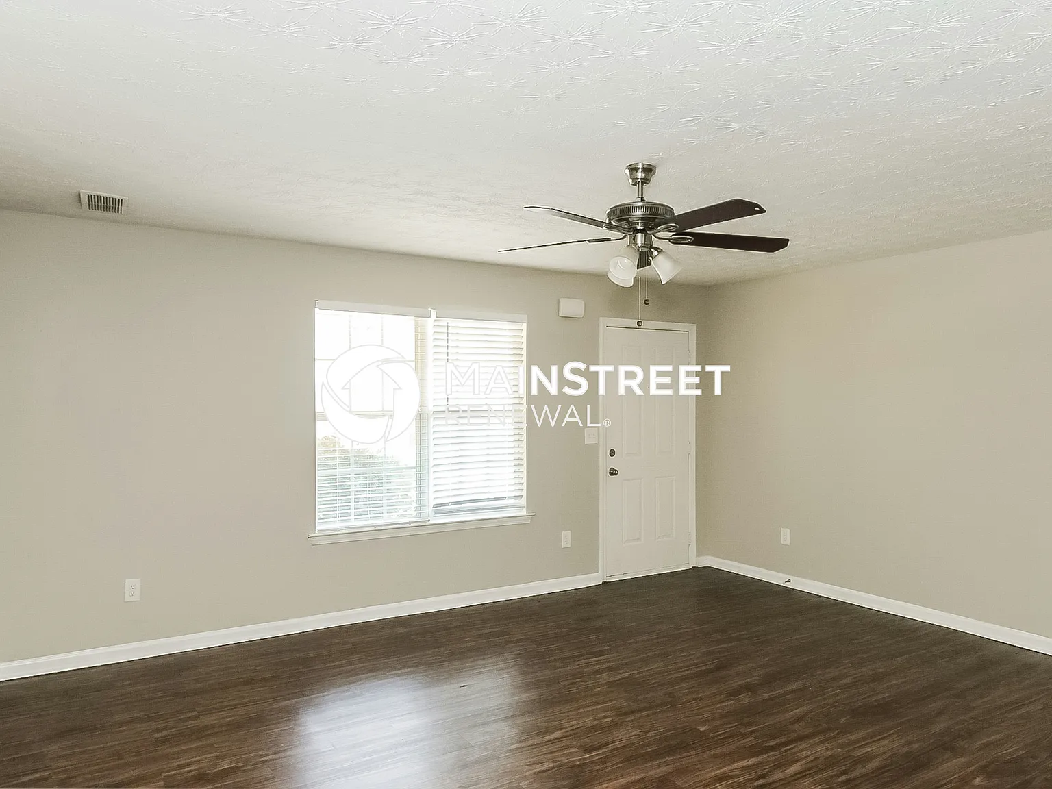 1588 Keystone Dr — Photo 4