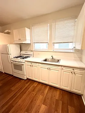 506 Chestnut St — Photo 1