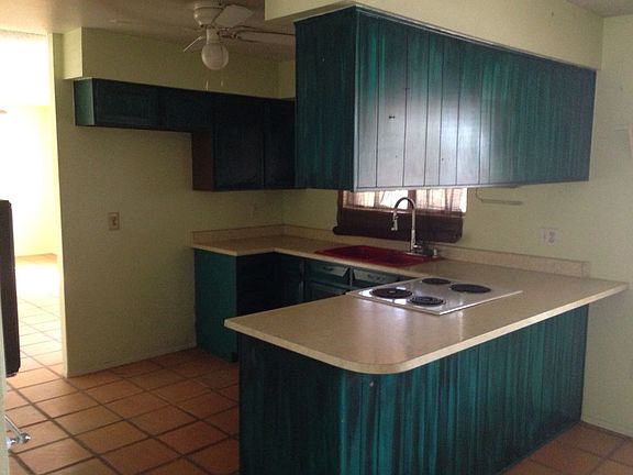 3rd image of 5703 S Palm Dr