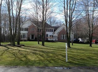 101 Crimson Woods Ct, Rochester, NY 14626