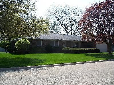 1st image of 423 Lynn Dr