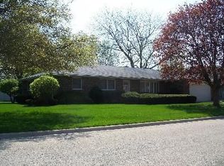 423 Lynn Dr, Manteno, IL 60950