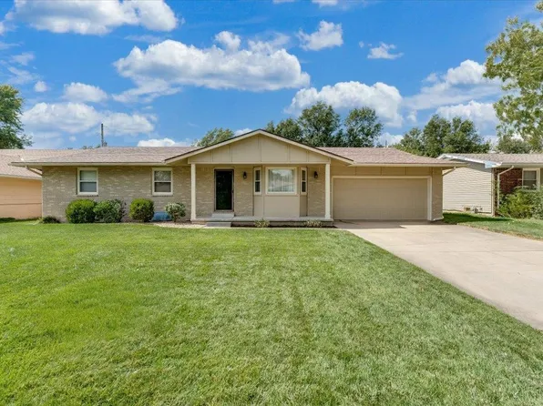 1105 N Hazelwood Ln, Wichita, KS 67212