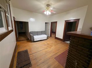 1321 S 17th St, Saint Joseph, MO 64507