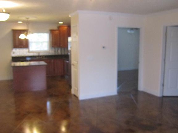 5th image of 1504 W Central St
