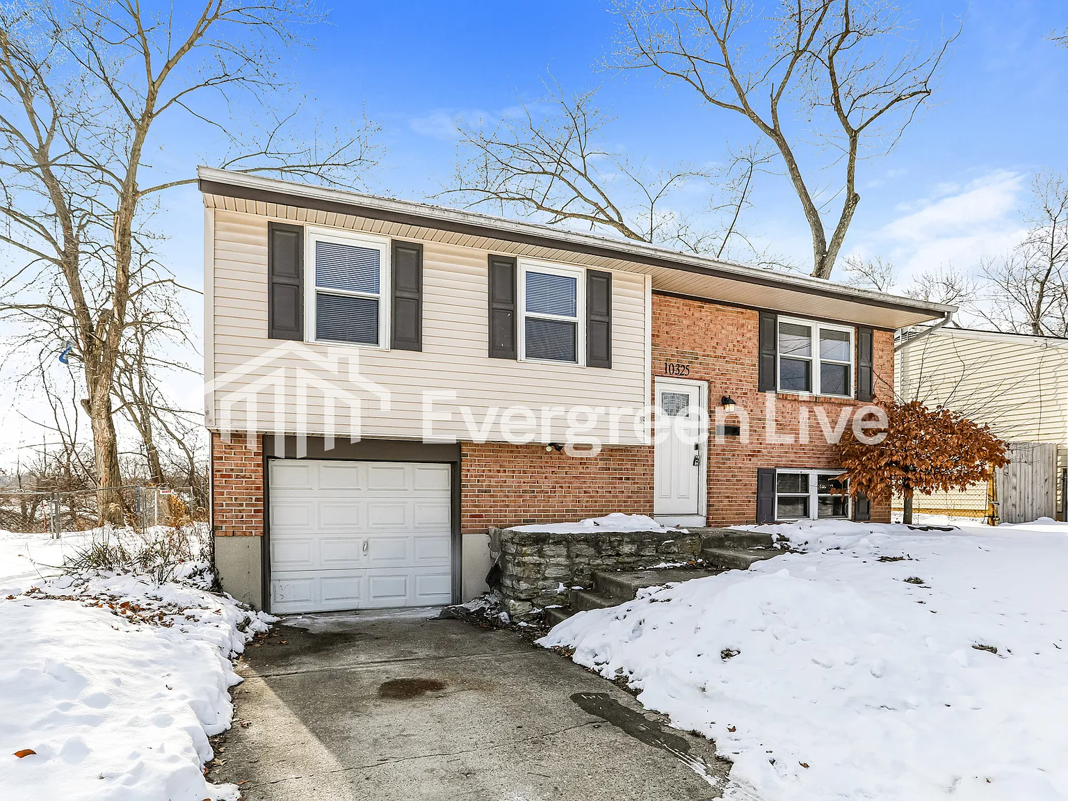 3 bed, 1.0 bath, 1620 sqft, $1,645 — Photo 2