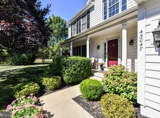 43047 Weatherwood Dr, Ashburn, VA 20147