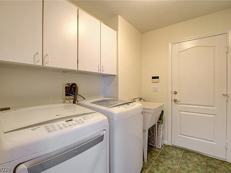 1371 Aultman Ct — Photo 21