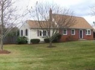 9 Southgate Dr, Bedford, NH 03110