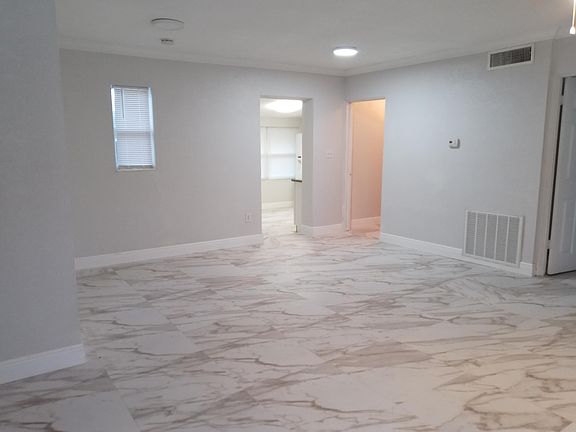 2nd image of 8797 Narcissus Ave