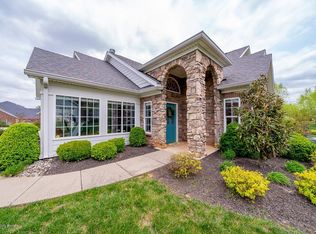 4515 Ivy Crest Cir, Louisville, KY 40241