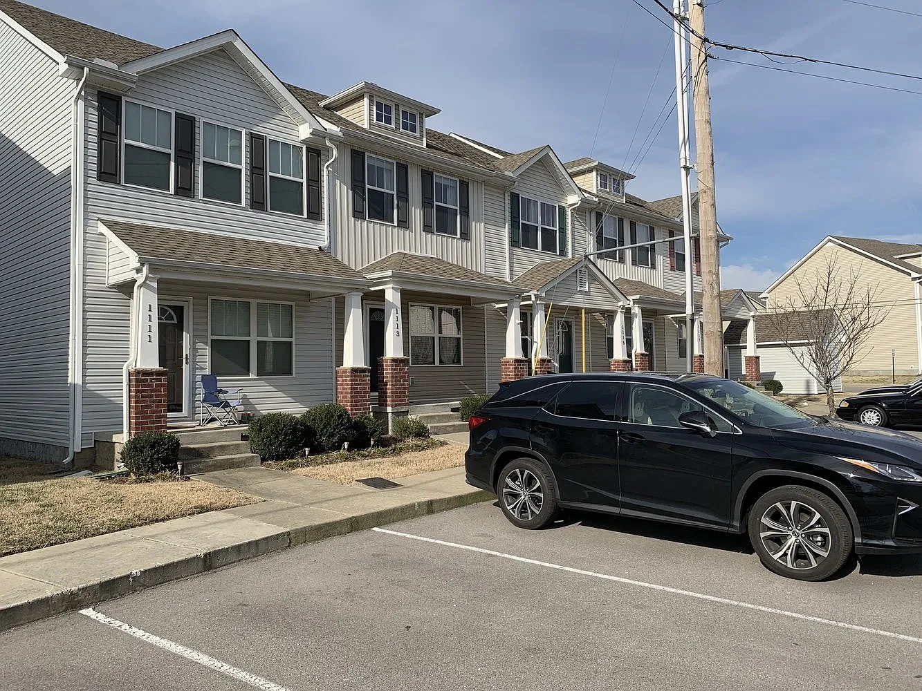 2 bed, 2.5 bath, 1200 sqft, $1,700 — Photo 2