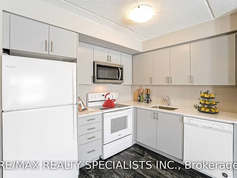 716 Main St E #702 — Photo 7