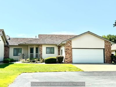 421 Stagecoach Rd, Grand Island, NE, 68801