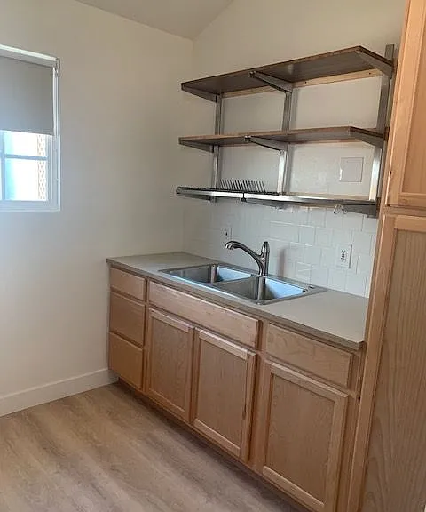 2341 Granada Ave — Photo 10