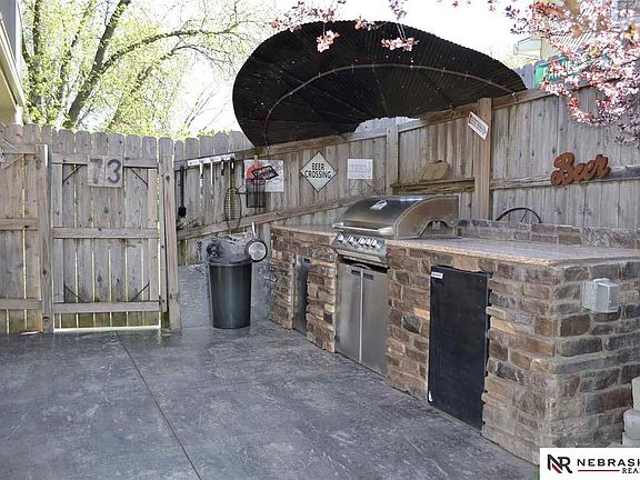 4th image of 9009 Florence Dr