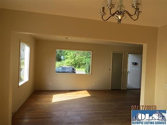 5th image of 513 E 12th St