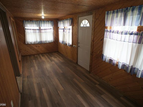 2nd image of 1117 Water St