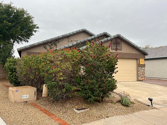 2nd image of 3005 W Salter Dr