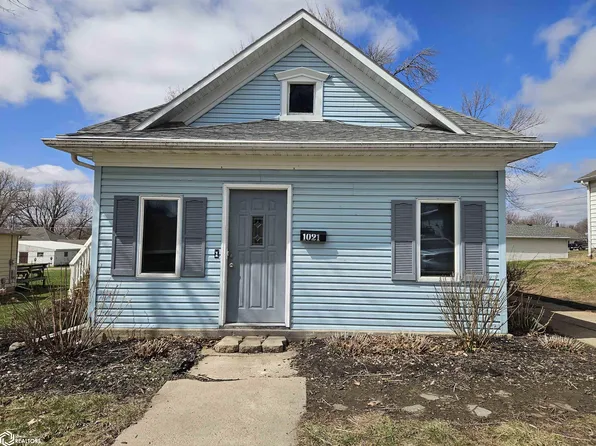 1021 Simon Ave, Carroll, IA 51401