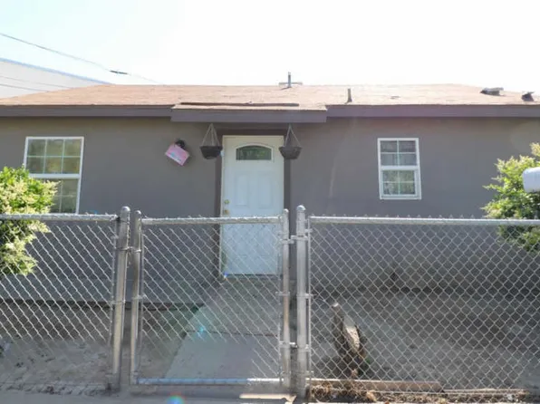 1106 N West St, Visalia, CA 93291