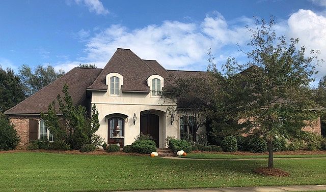 1st image of 125 Belle Terre Dr