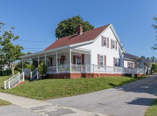46 Vancouver St, Yarmouth, NS B5A2P3