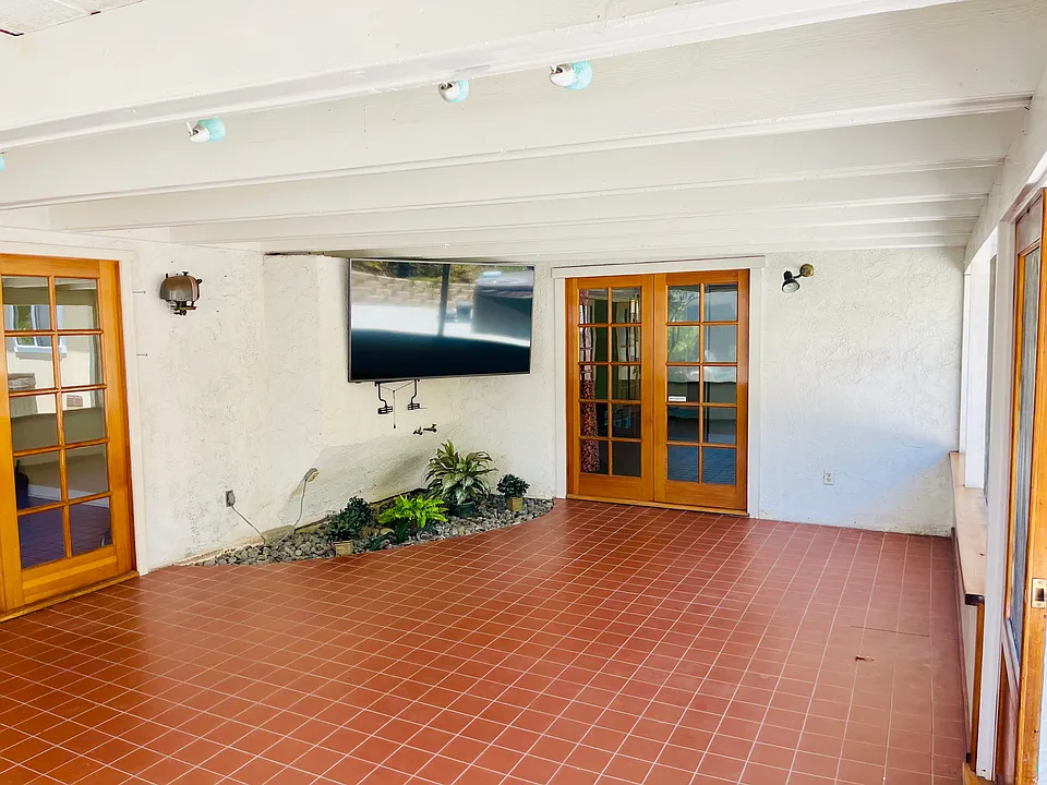 10429 Calico Cir