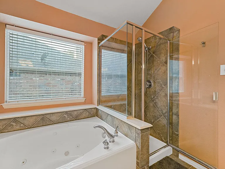 11962 Henderson Dr — Photo 18