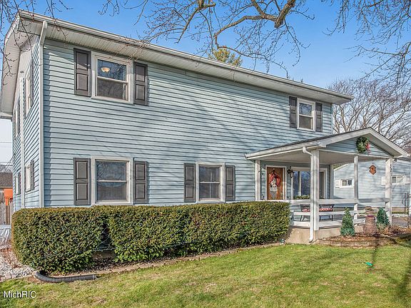 2nd image of 321 N Moorland Dr