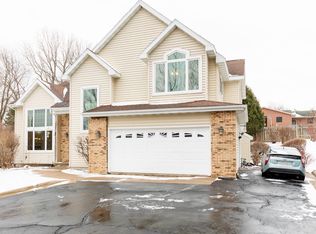 W5761 Thistledown Dr, La Crosse, WI 54601