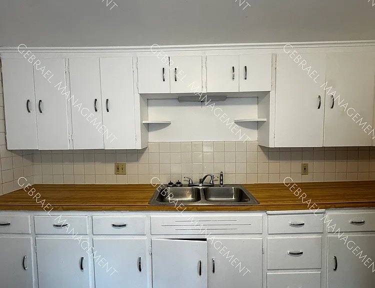 1001 Greenwich St — Photo 3
