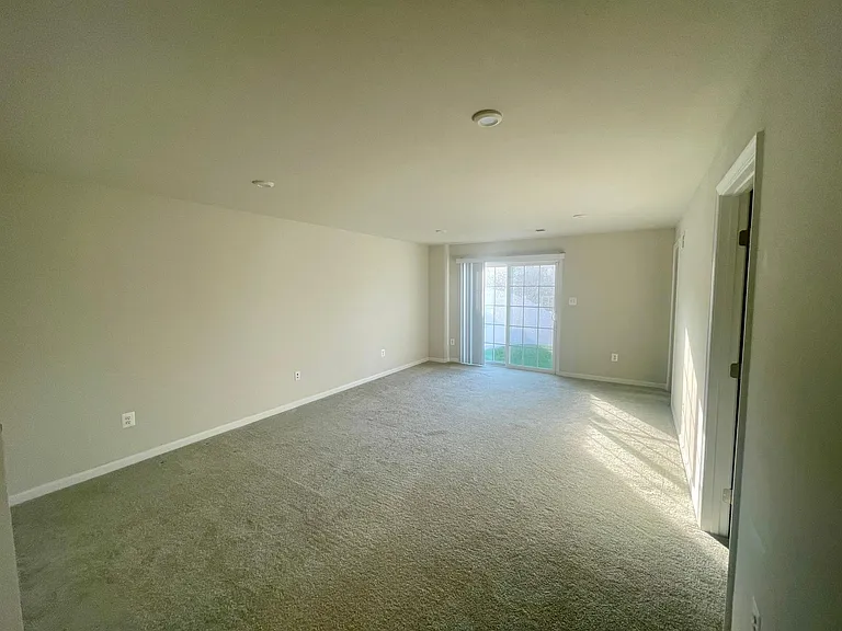 135 Dripping Spring Dr — Photo 26