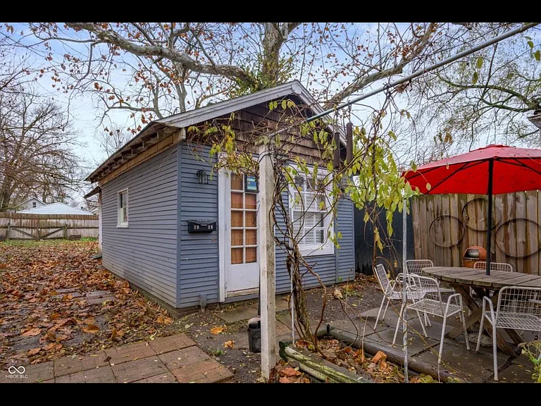 415 S Grand Ave — Photo 12
