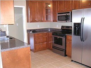 2nd image of 106 Northbrook Ct