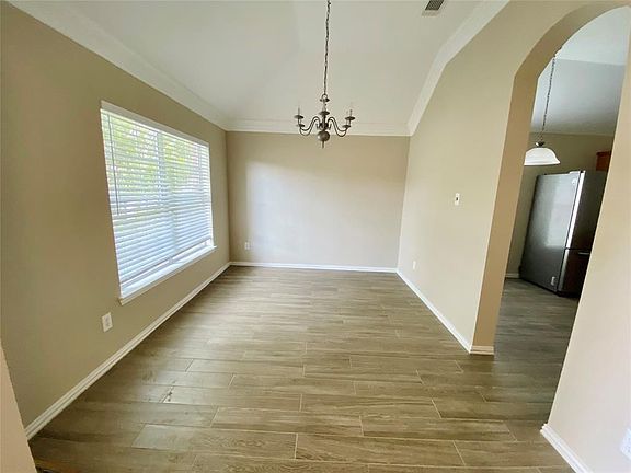 3rd image of 7706 Misty Lake Ln