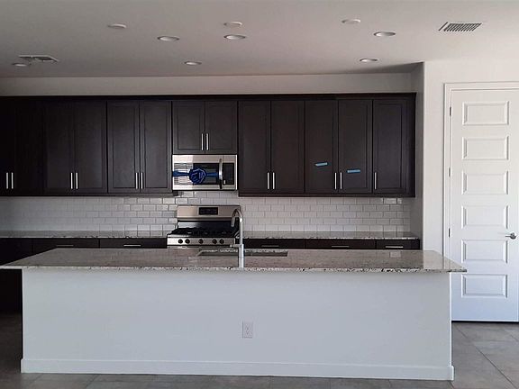 4th image of 9227 W Sells Dr