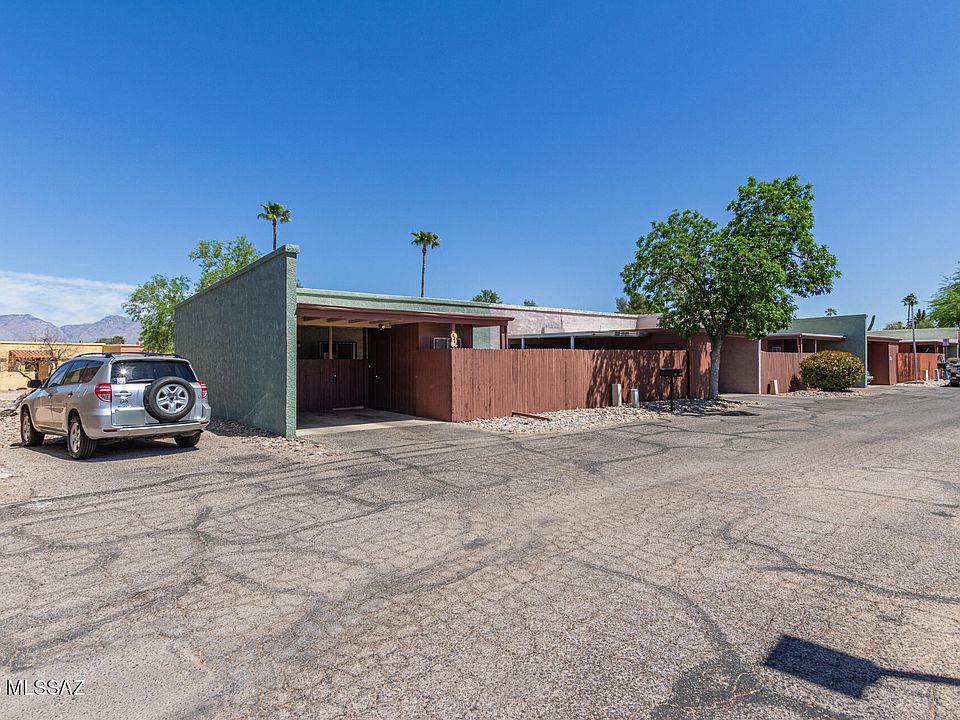 2nd image of 8341 E Placita Prado
