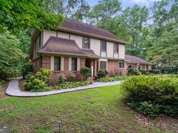 2645 Creek Indian Trl, Jonesboro, GA 30236