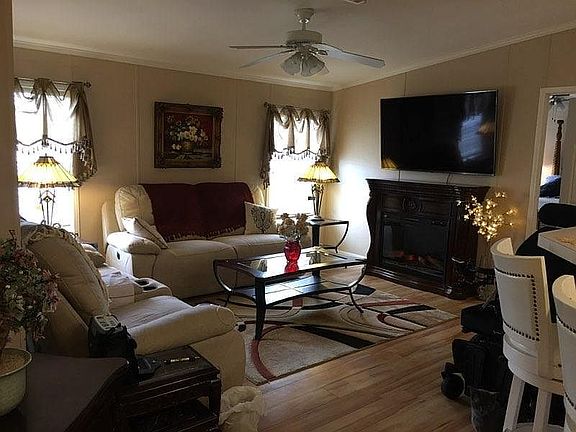 5th image of 3091 SW 52nd Ave