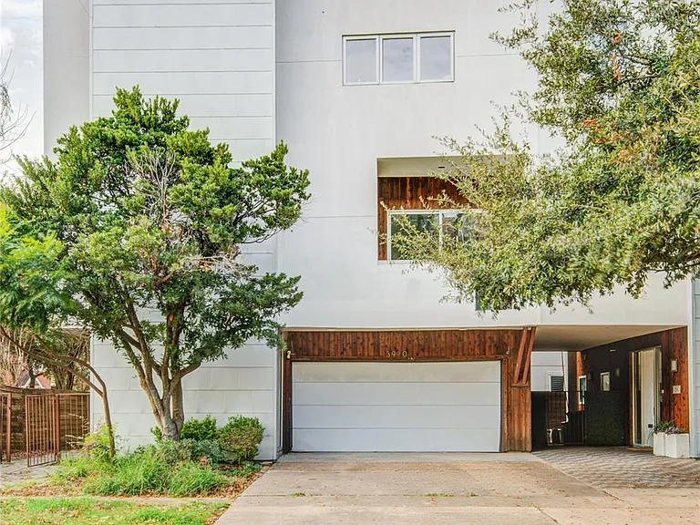 3910 Austin St — Photo 3