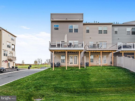 2nd image of 10098 Beerse St